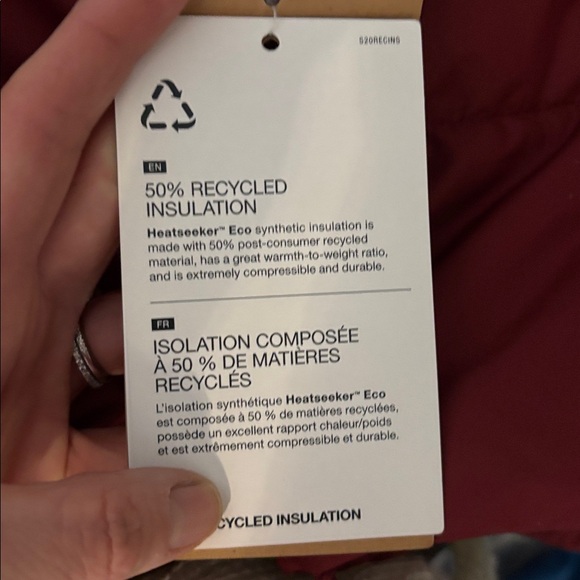 NWT. The North Face women’s Burgundy Puffer Jacket, size xs - Picture 8 of 8